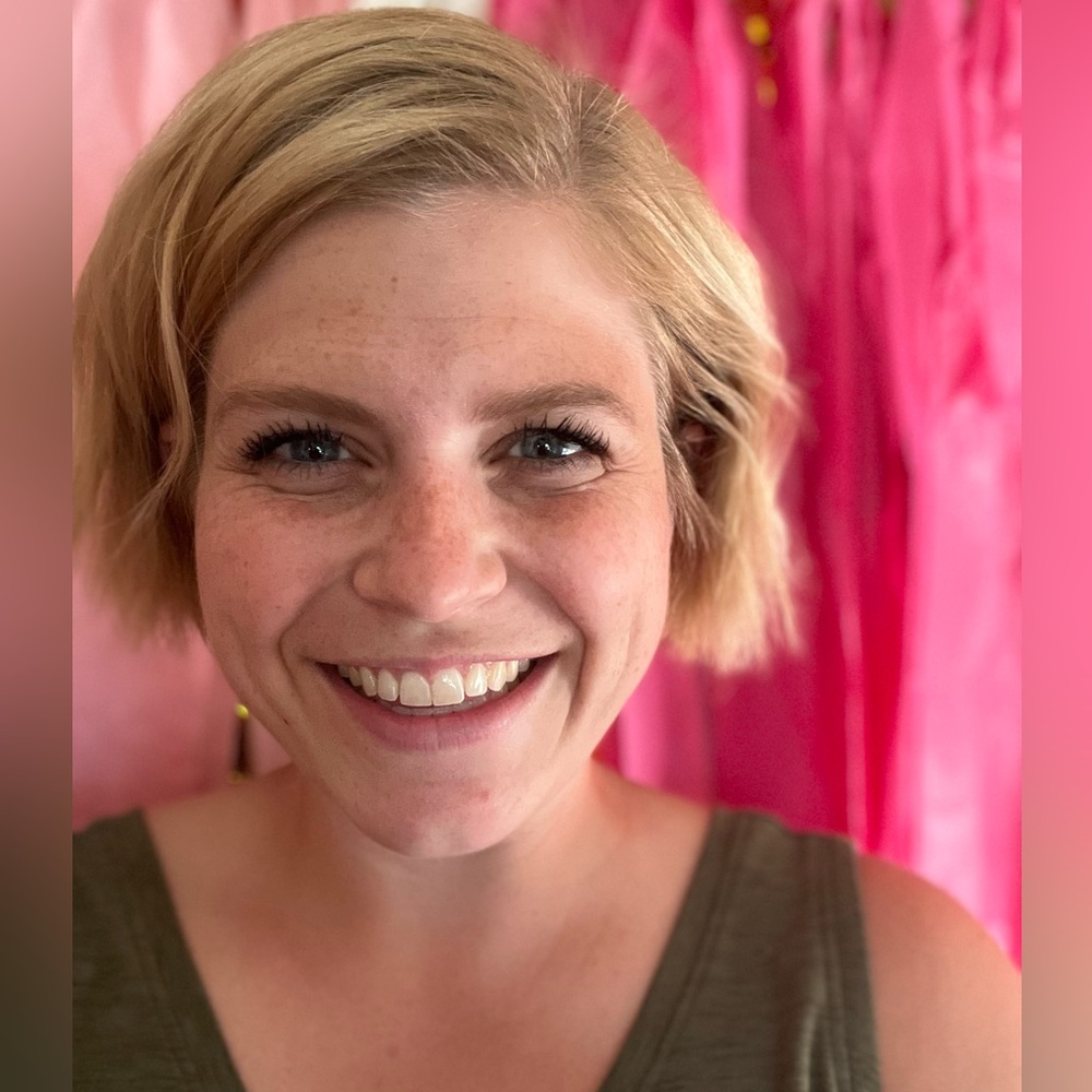 Meet your Posher, Emily
